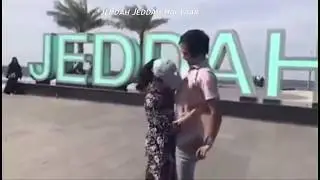 صبي اقتراح فتاة في أسلوب الرقص في كورنيش جدة، ووترفرونت