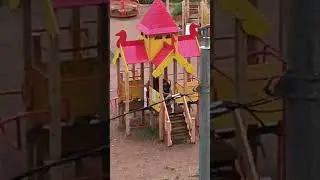 Дождь и гром после жары. Дети в лужах. Питер 02.05.24