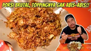 BRUTAL BANGET NASI GORENG INI TOPPINGNYA GAK ABIS-ABIS!!
