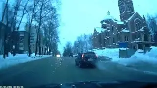 Видео наезда на 10-летнюю девочку в столице Коми
