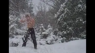 Снежный стриптиз к 8 марта!
