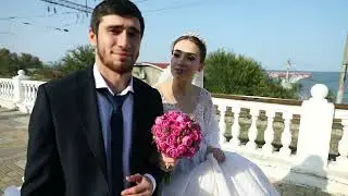Муртуз и Амина в парке