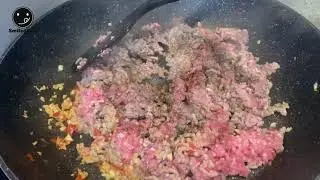 one of the most popular Thai dishes (phad-ka-phraw I ผัดกระเพรา)