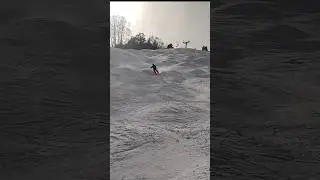 Катаемся по буграм на Чегете. Горные лыжи.