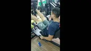 Projeto 🦐: Corpo sendo atualizado já à cabeça.... #saude #musculação #treinodepernas