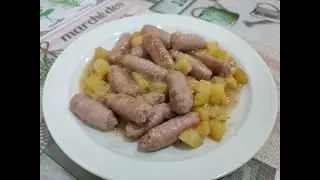 Salchichas en salsa de vino blanco