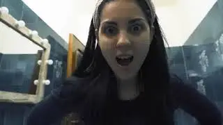 Little Girl Through The Legs Woman - YouTube Video Original Italy