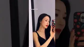 tiffany: the red lips 👄😭