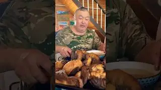 Разгоняем аппетит перед обедом😂 