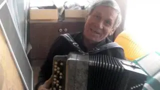 Современная песня на баяне, не судите строго.