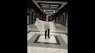 Шаль ручной работы.