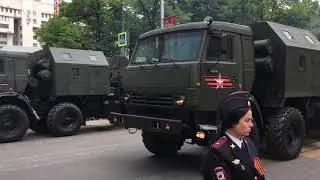 Проезд военной техники по Большой Садовой на 9 мая 2018 года: видео 07