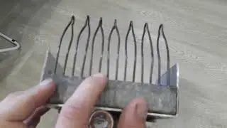 Грабля для сбора ягод.
