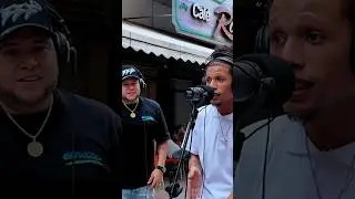 Buscando talentos en la zona colonial, vayan a verlo y me dicen cuál fue el mejor.  #djscuff