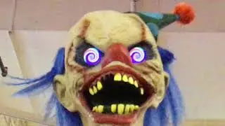 Peek A Boo Clown - Spirit Halloween 2020 ( In Store Demo)