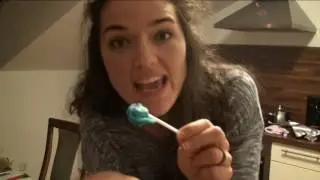 Tutorial - German girl shows you how to cut a lollipop!