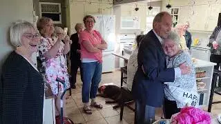 Senator Joy Day Visits Sister Elaine on Her 80th Birthday - 18 June 2022
