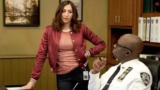 chelsea peretti is hot(Brookyn nine nine)🔥