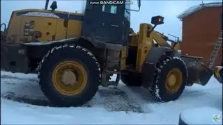 СПАСАЮ ЗАБОР ОТ СВАЛИВШЕГОСЯ С КРЫШ СНЕГА