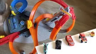 5 машинок Хот Вилс, испытания на треке Мощный Вихрь. 5 Hot Wheels cars unboxing, track Spin Storm