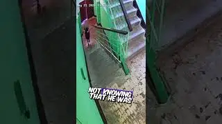 This girl made the smart decision and escaped the creepy man 😳