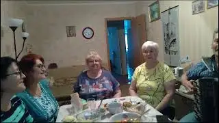 На побывку едет молодой моряк