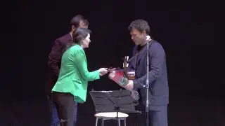 Актёр Евгений Дятлов исполняет известные бардовские песни в Пятигорском городском доме культуры!