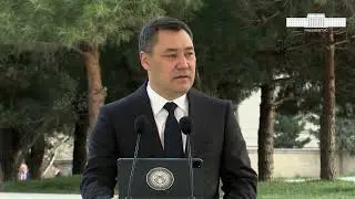 Баку шаарында Чыңгыз Айтматовдун эстелигинин ачылыш аземи болду
