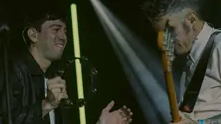 Diamante Eléctrico - Persona Favorita con Conociendo Rusia [Video oficial - Palacio de los Deportes]