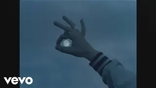 Naya - Girl On the Moon (Clip officiel)