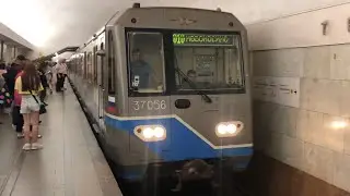 81-760/761 Ока На станции Третьяковская