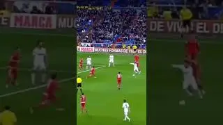 Incredible long shot by ronaldo