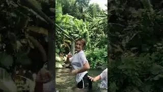 Mandi Dikali Keliatan Anunya 