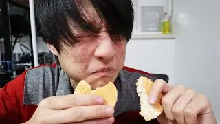 Eating Multiple Popeyes Biscuits without Water