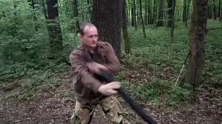 Элементы боевого фехтования в разминке с палкой.
