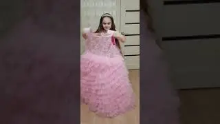 шикарна дитяча сукня