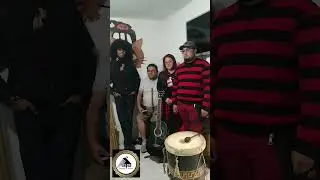 A esta calle no le falta arte. Tierra y voces