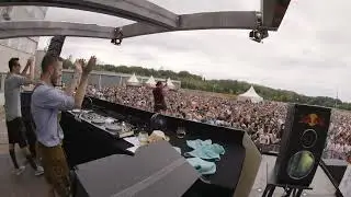 2500 Leute singen 