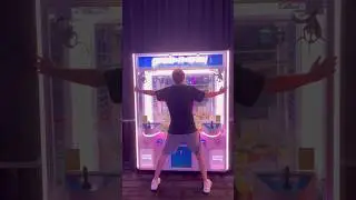 What Happened to This Claw Machine… 😢 