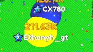Becoming the biggest blob in eat blob simulator! | Ethan Team Gaming