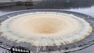 Lady Bower Plug Hole was overflowing!😱 A soggy day in the Peak District part 2/3