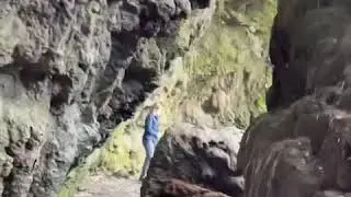 Водопады и пещерные города