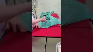 How to wrap a surgery gown