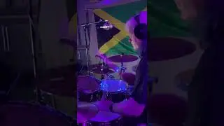 Get involved with the Sweet sweet reggae vibes in the studio #reggaedrummer #drums #reggae