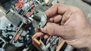 Ремонт трактора т-25. Был шум под лобовой.