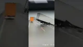 Фури злетіли з автобану в гололід у Франції