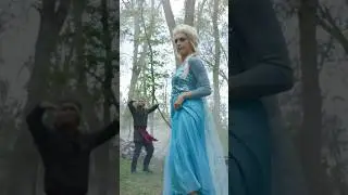 Elsa Goes Hard 😎🥶 #frozen #dance