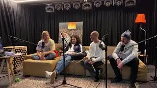 Иван Дорн, Юрий Бардаш, Александр Чемеров, Сурен Томасян слушают трек loukii - штошто