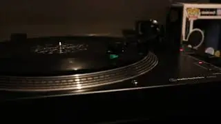Squarepusher - The Paris Track (On an AT-VM95E)