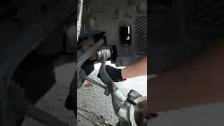 Worn out F30 tension strut bushing?